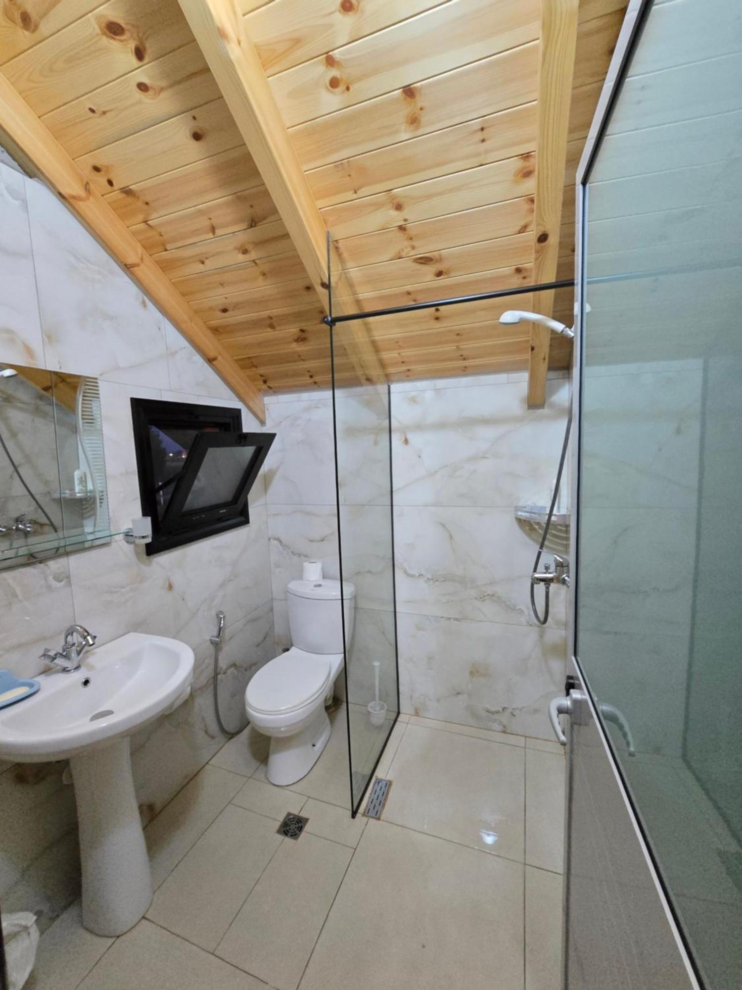 Beni Rooms Tale Lezhë Quarto foto